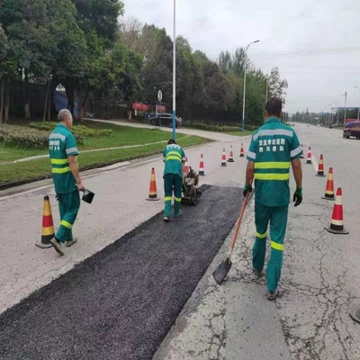 Asfalt Yol Yüzey Bakımı Siyah Granül Soğuk Asfalt Premiks Asfalt Yama