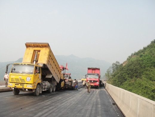 Ağır Yük Trafik Üstyapı Asfalt Değiştiriciler Beton Çatlak Önleyici Katkı Önleyici Çizikler