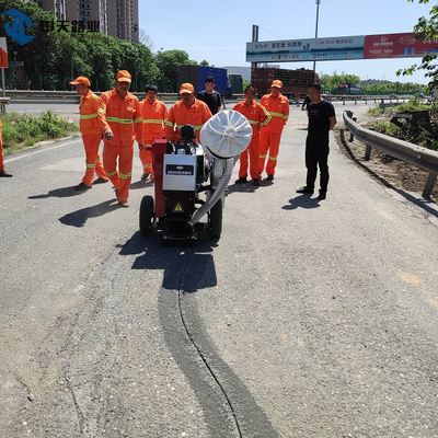 160 Derece Asfalt Yol Bakımı Sıcak Katranlı Yol Tamir Macunu Yolu Tamir Etmek İçin